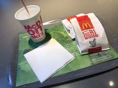 -麦当劳(丽江玉河广场店)