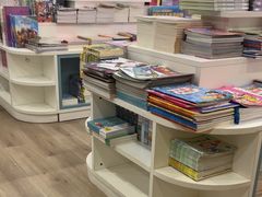 -育才书店(三孝口店)