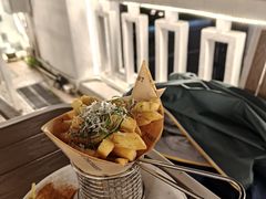 -Mark&Mars Restaurant