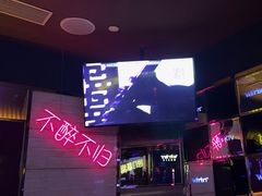 -温莎KTV(珠江路店)