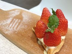 草莓芝士华夫饼-娜娜家·Nana's restaurant(国金汇店)