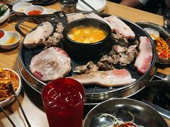 -江南猪肉商会无限续吃(弘大店)