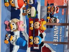 -泡泡玛特POPMART(蓝色港湾店)