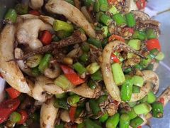 -昱龙大盆牛蛙馆(三兴街总店)