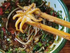 -拈签一笑黄牛肉辣卤串串