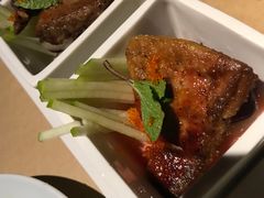 -穹六人间 people 6(岳阳路店)