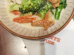 -8PINTS八品脱·日料·烧鸟·精酿小酒馆(莘庄店)