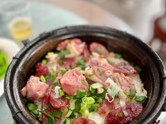 腊肠拼腊鸭-容里煲仔饭(利丰北路店)
