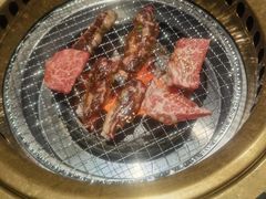 -山川小町·极番烧肉(新地假日广场店)