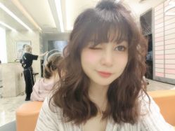 -AKOZO Beauty Salon