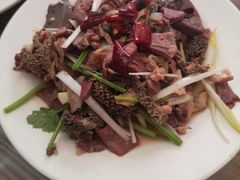 -清真吴记门钉肉饼·喜多利