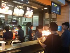 -麦当劳(高铁南站店)