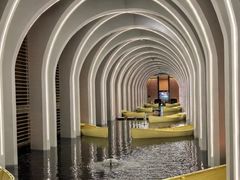 -涨巢·潮玩水疗局