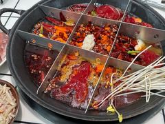 -扎起市井老火锅(乐山总店)