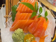 -山川小町·极番烧肉(新地假日广场店)