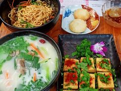 -束河人家(南锣鼓巷店)