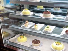 面包甜点陈列柜-COVA(新天地Xintiandi店)
