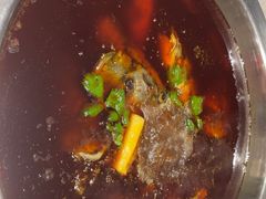 -忘情水鱼头·鲜鱼火锅(滨江中路店)