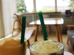 -花苑里咖啡(威远店)