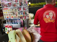 -詹爷爷乌节路街头冰淇淋