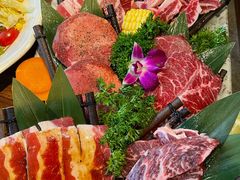 黑牛六拼-明洞阿姨·韩式酱蟹烤肉·创意料理(三元桥店)