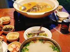 -湘力力小院·鱼汤泡饭(枫林路店)