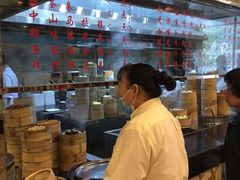 -东豪园林海鲜酒家(南港路辅路店)