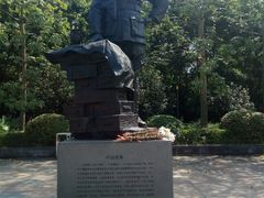 -英雄广场