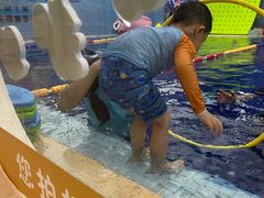 -龙格亲子游泳·水育早教运动中心(绿宝中心)