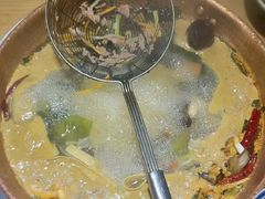 -洱火云南酸菜牛肉火锅(石景山当代商城店)