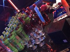 -温莎KTV(珠江路店)