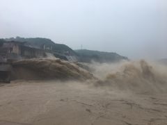 -黄河小浪底水利枢纽风景区
