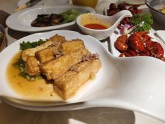 -临沂广播电视塔旋转餐厅