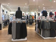 -优衣库(昆明爱琴海购物公园店)