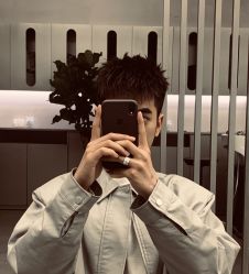 -Kraemer Paris  苏豪路易士·嘉玛发廊