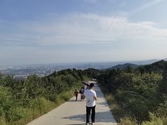 -鬼笑石后山停车场