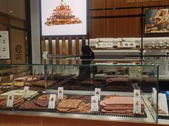 -Laderach 莱德拉(上海环贸iapm店)