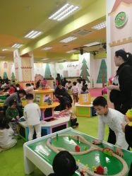 -莫莉幻想儿童乐园(武汉金银潭永旺店)