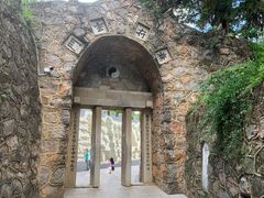 -彩色沙林风景区