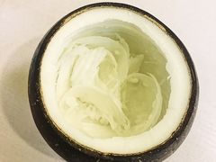 -志龙皇冠吃货椰子铺