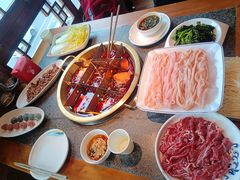 -小天鹅火锅·一线江景洪鼎旗舰店(洪崖洞店)