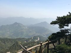 -罗田薄刀峰风景区