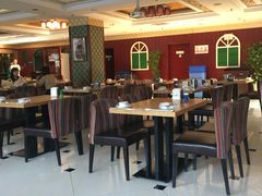 大堂-巴依兄弟西域美食(机场店)