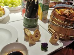 -苹果树下艺术餐厅(宋庄店)