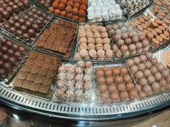 -Laderach 莱德拉(上海环贸iapm店)