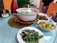 -胡老三家土菜馆·老店地方特色菜·招牌茅山地锅老鹅