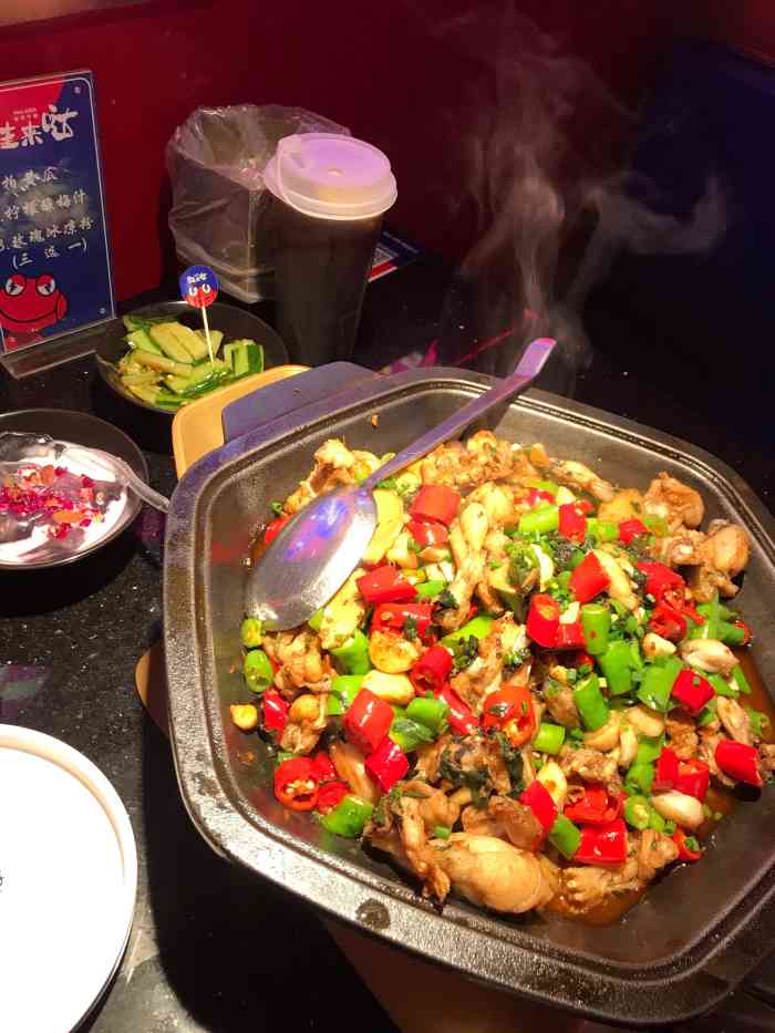 蛙来哒(柳州步步高店)-"[薄荷]环境: 门口叫号的喇叭91震耳欲.