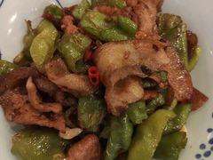 -鑫巴蜀小镇 · 水煮鱼专研店(玉桥店)