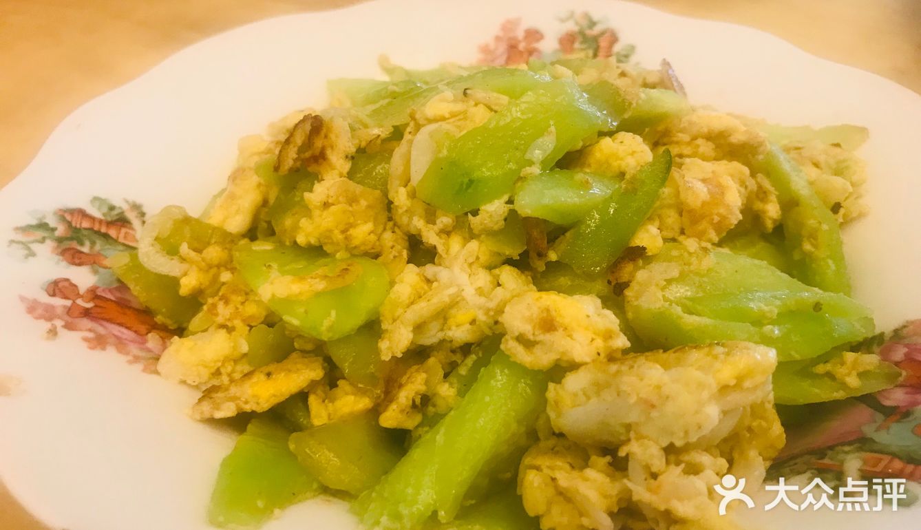 黄瓜鸡蛋炒虾皮，来点虾皮，配点鸡蛋！