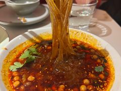 酸辣粉-麻六记(新天地店)